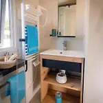 Aubigny-les Clouzeaux Resort *