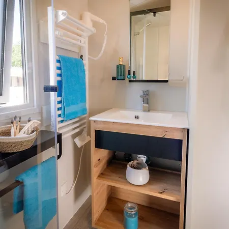 Aubigny-les Clouzeaux Resort *