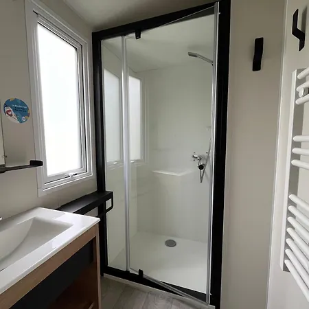 Aubigny-les Clouzeaux Resort *